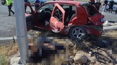 YKS'ye giderken kazada ölen anne son yolculuğuna uğurlandı, 2 oğlu yaşam mücadelesi veriyor