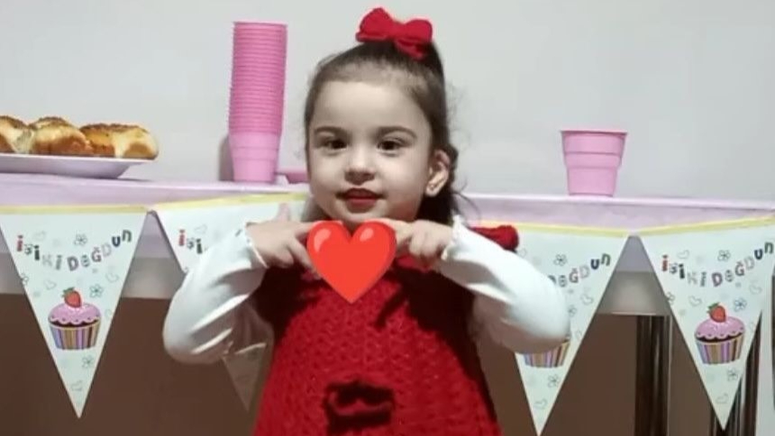 Minik Nazlı havuza düşüp hayatını kaybetti