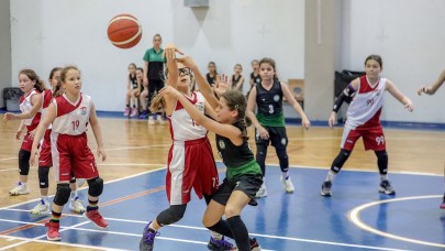 Bayraklı'da yaz spor okulları başlıyor