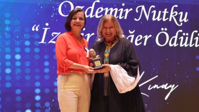 Başkan Kınay’a “Özdemir Nutku İzmir Değer Ödülü”