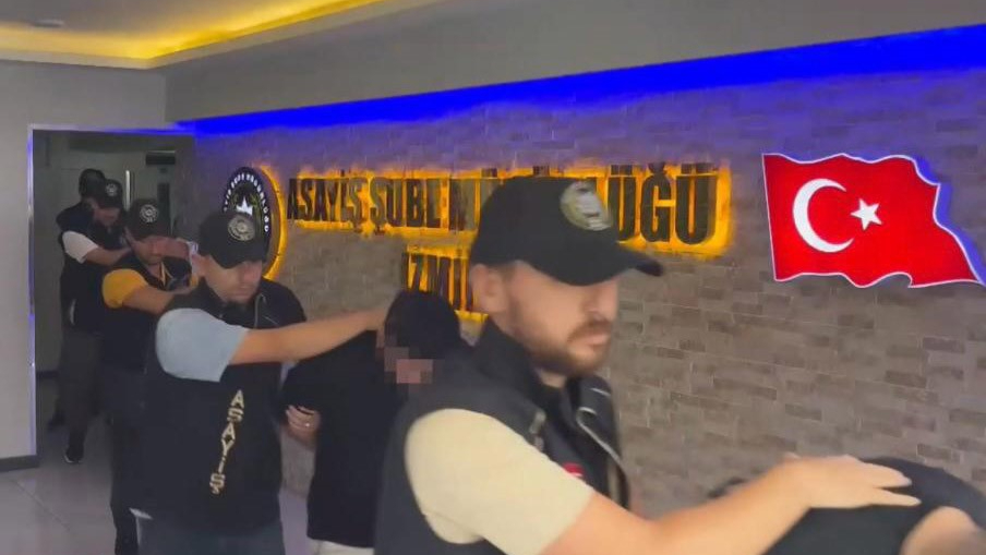 İzmir merkezli 7 ilde fuhuş operasyonu: 14 gözaltı