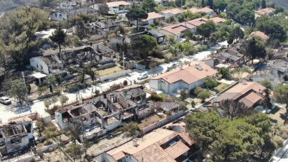 İzmir’deki yangında 85 yazlık ev küle döndü