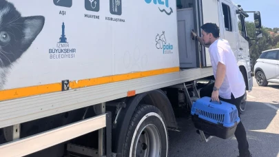 Büyükşehir yangın bölgelerindeki tüm canlıların yardımına koştu
