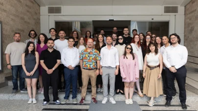 Yangında öncü araç, yaralıya uçan İHA