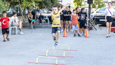 Karşıyakalı çocuklar mahalle kültürüyle büyüyor