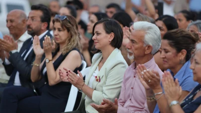 Madımak Katliamında Hayatını Kaybedenler Karabağlar’da Anıldı