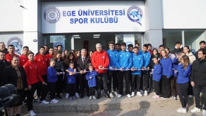 Egeli genç ragbicilerden İzmir’de çifte şampiyonluk
