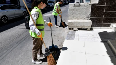 Bornova’da “Süpürge Timi” görevde