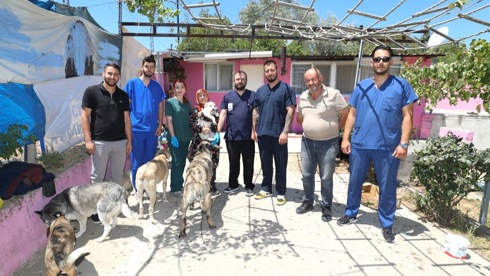 Üsküdar ile Menderes can dostlar için el ele