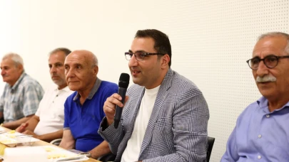 Yiğit, Cemevine konuk oldu, hayır lokmasını paylaştı