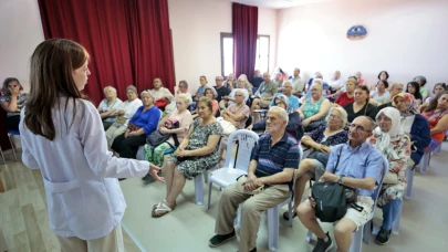 Konak Belediyesi’nden ileri yaşa işitme sağlığı hizmeti