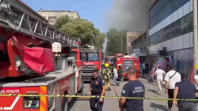 Bursa’da tekstil atölyesinin çatı katında yangın