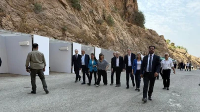 Terörsüz Türkiye yolunda tarihi adım! İlk PKK'lı grup silah bıraktı