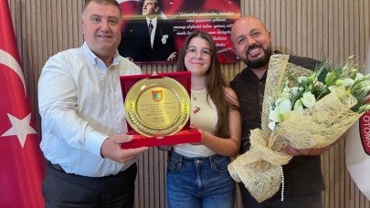 İzmirli Özde, LGS’de Türkiye birincisi oldu