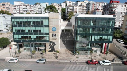 Karabağlar’da Yaz Tatili, Bilim, Sanat ve Eğlenceyle Dolu Dolu Geçiyor