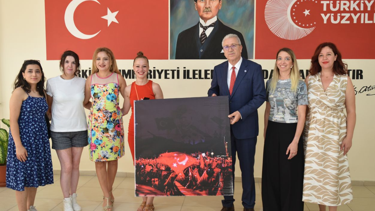 EÜ’de “15 Temmuz Demokrasi ve Milli Birlik: Zaferin Adı Türkiye" sergisi açıldı