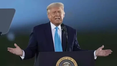 Trump: Zelenskiy Moskova'yı hedef almamalı