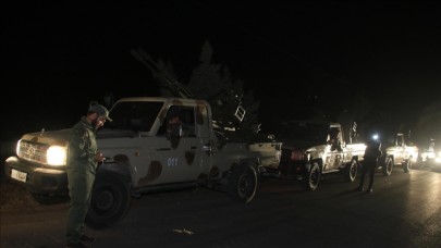 Suriye ordusu, Süveyda kentindeki güçlerini çekiyor