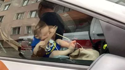 Otomobilde mahsur kalan 9 aylık bebek kurtarıldı