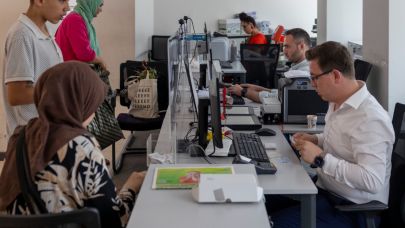 İzmirli annelerin arkasında Büyükşehir Belediyesi var