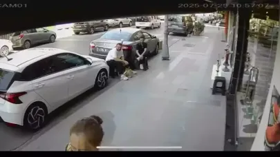 Küçükçekmece'de 2 aracın karıştığı kazada 1'i çocuk 3 kişi yaralandı
