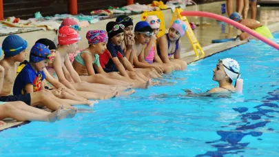 Karşıyaka Belediyesi Yüzme Havuzu’na modern dokunuş