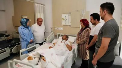 Polise motosikleti ile çarpan ehliyetsiz sürücü tutuklandı