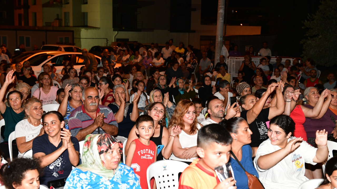 Müzik ve tiyatro yaz boyunca mahallelere taşınıyor