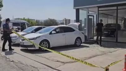 Oto galeriye ateş açıldı: 1 yaralı