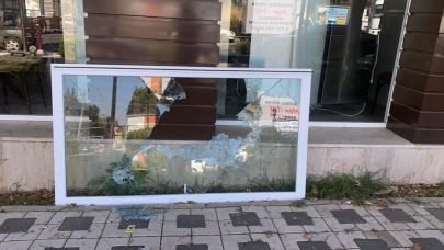 Menderes’te Hizmete Çirkin Saldırı