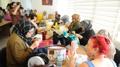 Karşıyaka’da ‘Kadın Gücü’ mahalle mahalle yayılıyor