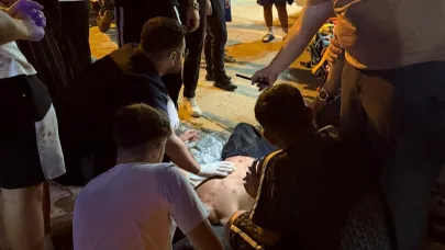 İzmir’de bıçaklı kavga: 1’i ağır 2 yaralı