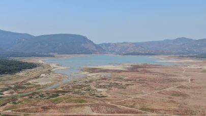 İzmir’de su tüketiminin yoğun olduğu bölgelerde su kesintileri uygulanacak