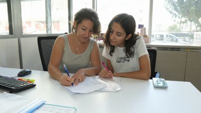 Gaziemir Belediyesi’nden öğrencilere YKS tercih desteği