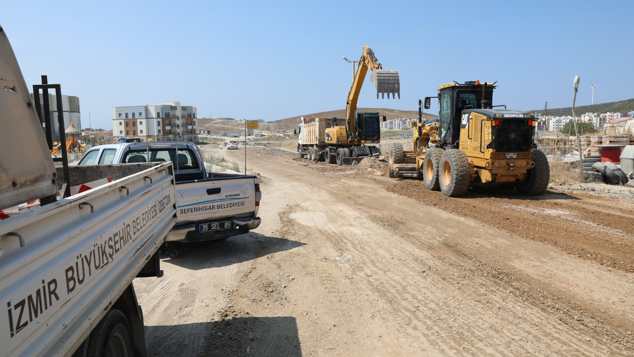 Seferihisar’da 2 kilometrelik yol yenileme çalışması başladı