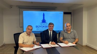 Grand Plaza ve İztarım'da imzalar atıldı