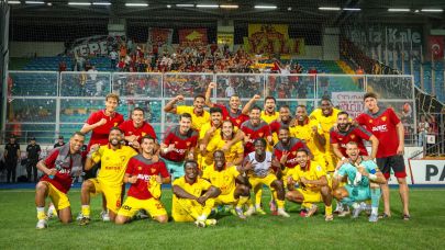 Göztepe'nin yeni transferleri göz doldurdu