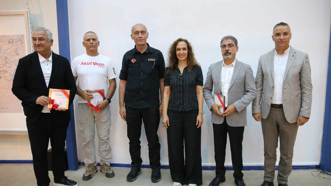 Karşıyaka’da 3 bin kişiye temel afet bilinci eğitimi