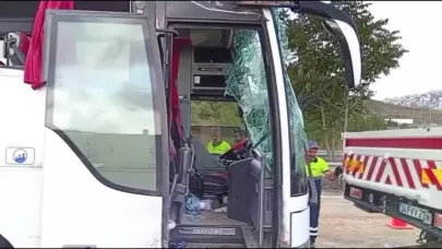 Kuzey Marmara Otoyolu'nda yolcu otobüsü devrildi