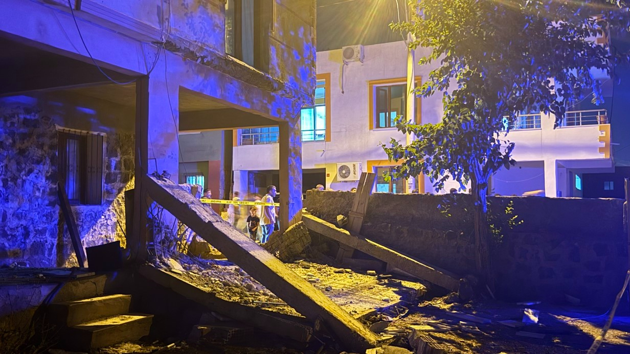 Diyarbakır’da 5 kişinin yaralandığı balkon faciasında ek yapıyı yapan usta yıllar önce uyarmış