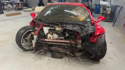 17 milyon liralık Ferrari kazasını yapan usta yaşananları anlattı