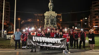 Konak’ta sessiz yürüyüş