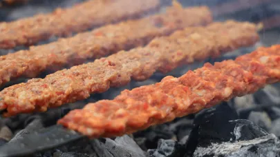 Adana Kebabında karbonat, hamur ve ekmek hilesine dikkat