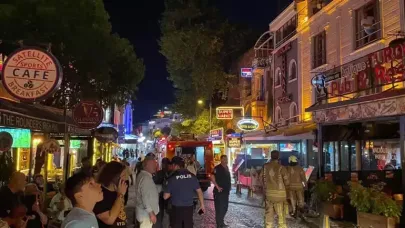 Fatih'te otelde çıkan yangın söndürüldü