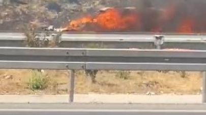 İzmir Kemalpaşa'da araç yangını