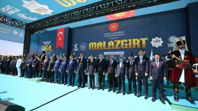 Cumhurbaşkanı Erdoğan: "Yönünü Ankara’ya ve Şam’a dönenler kazanacak"