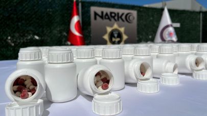 İzmir'de narkotik polisinden zehir tacirlerine büyük darbe