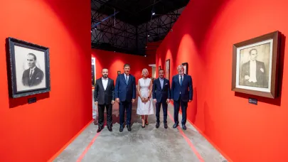 Atatürk ve Refik Anadol sergileri İzmirliler ile buluşuyor