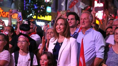 Karşıyaka’yı ‘zafer’ coşkusu sardı