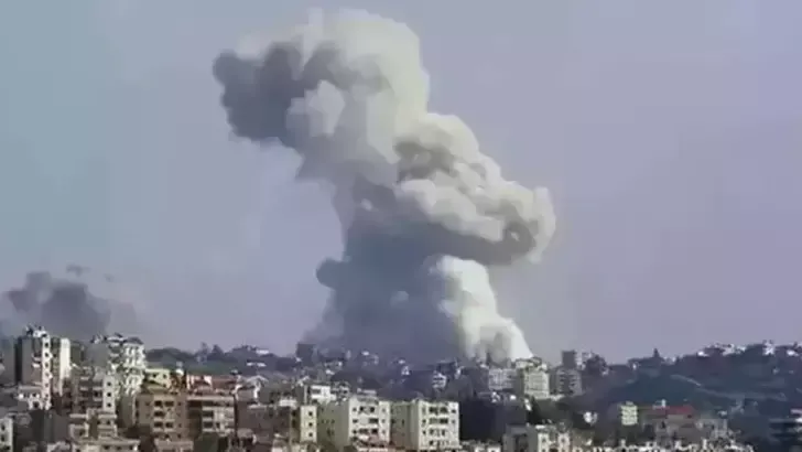 İsrail, Lübnan'ın güneyine saldırdı